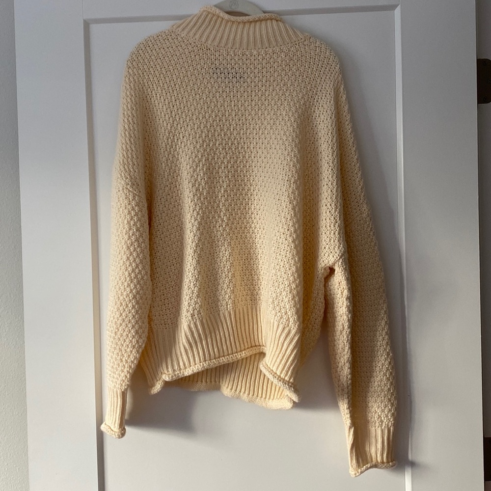 ZESICA sweater excellent condition
